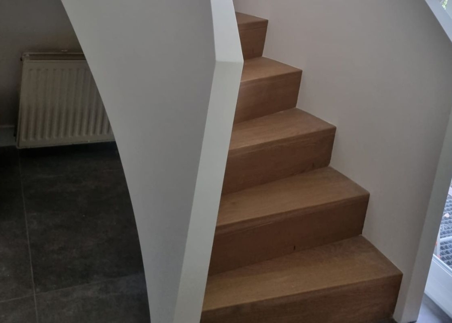Stucwerk rondom trap (4)